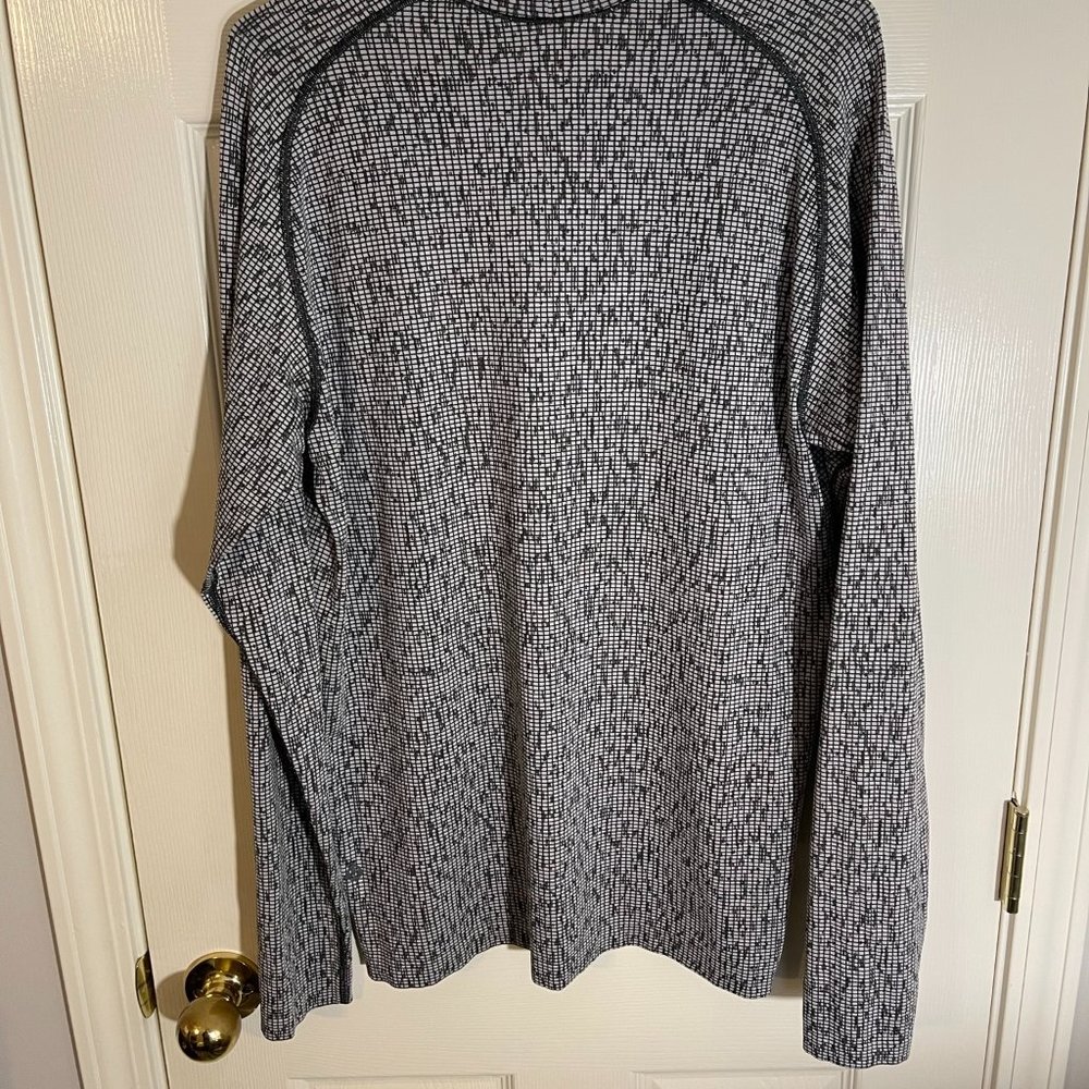 Lululemon Metal Tech Long Sleeve 2.0 Size L EUC